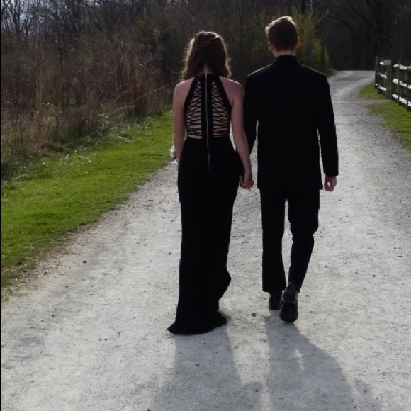 Black prom dress size 3 - Picture 2 of 2